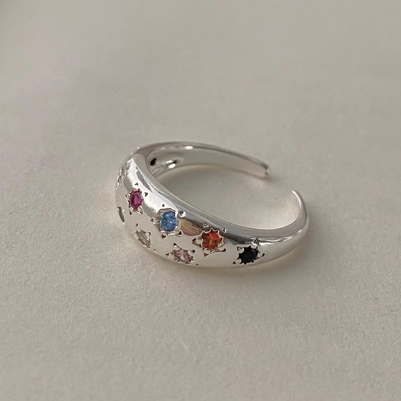 Damen Zierlicher Ring mit bunten Edelsteinen und filigranem Design Shop Nory