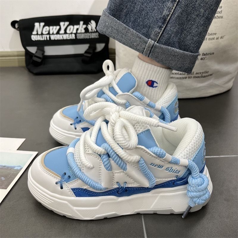 Damen Sportliche Chunky-Sneaker mit innovativem Schnürsystem und rutschfester Sohle