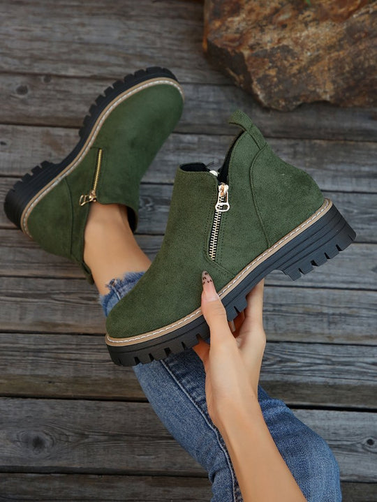 Damen Chelsea-Stiefelette mit profilierter Gummisohle und seitlichem Reißverschluss Shop Nory