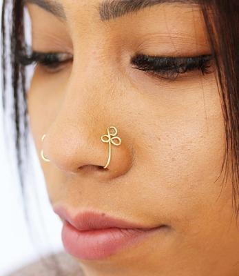 Damen Ohrstecker mit elegantem Spiraldesign Shop Nory