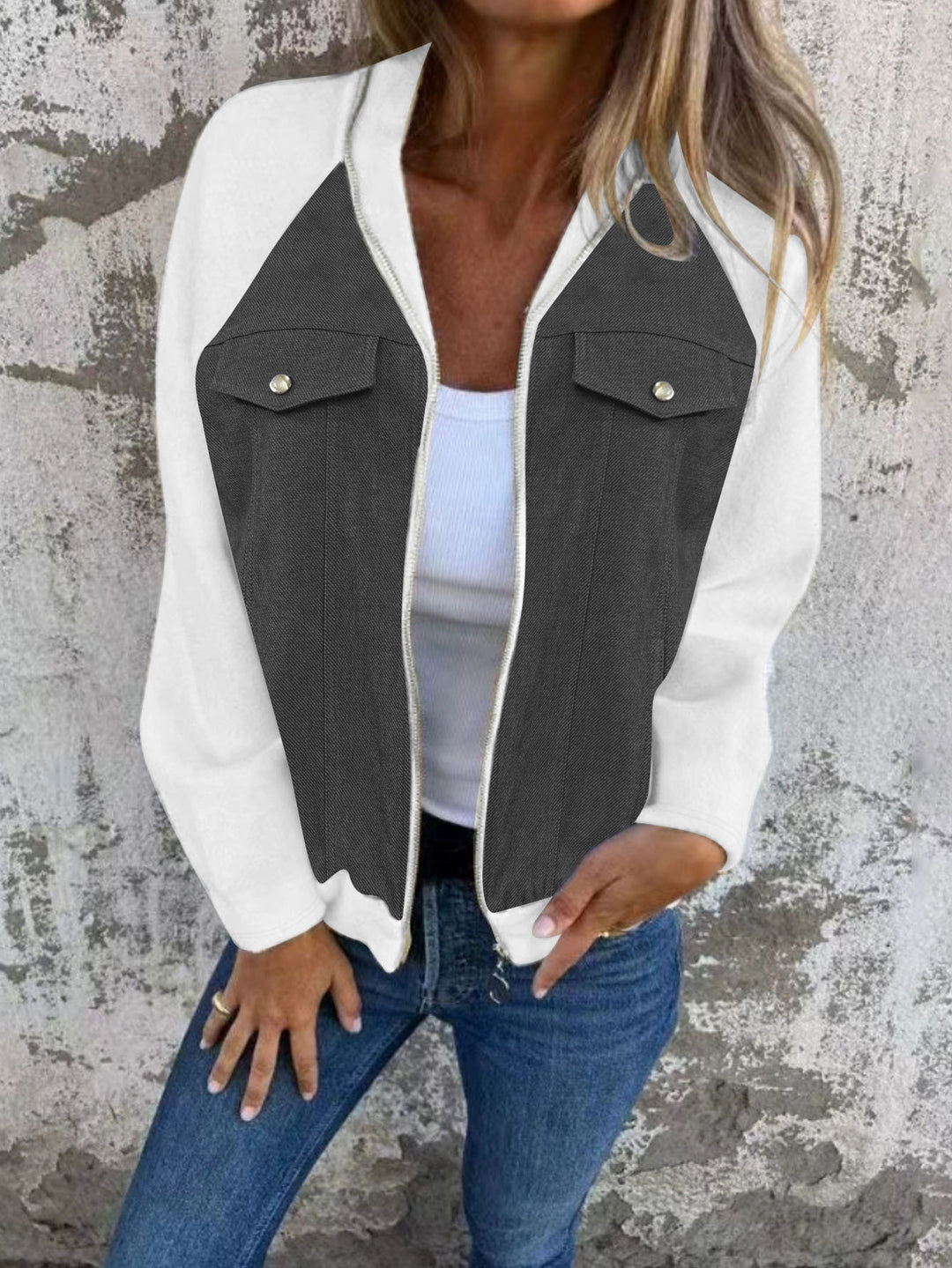 Damen Kapuzen‑Sweatjacke mit Jeansoptik‑Front, Brustklappen und Reißverschluss Shop Nory