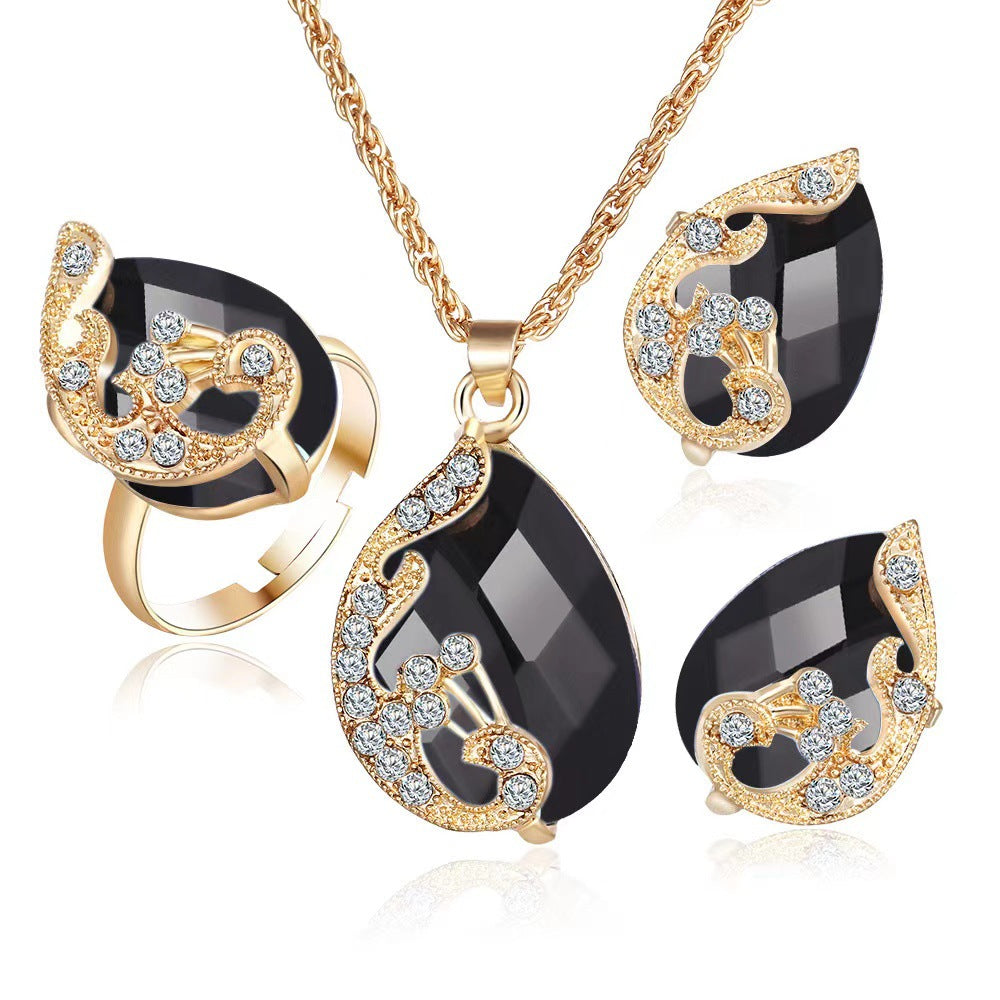 Tropfen facettiertes Kristall Anhänger Halskette Ring und Stud Ohrringe Set