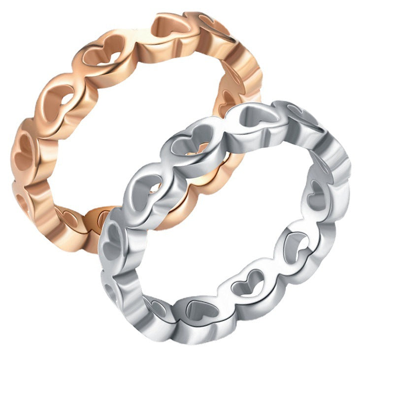 Damen Ring mit herzförmigem Design und funkelnder Oberflächenstruktur Shop Nory