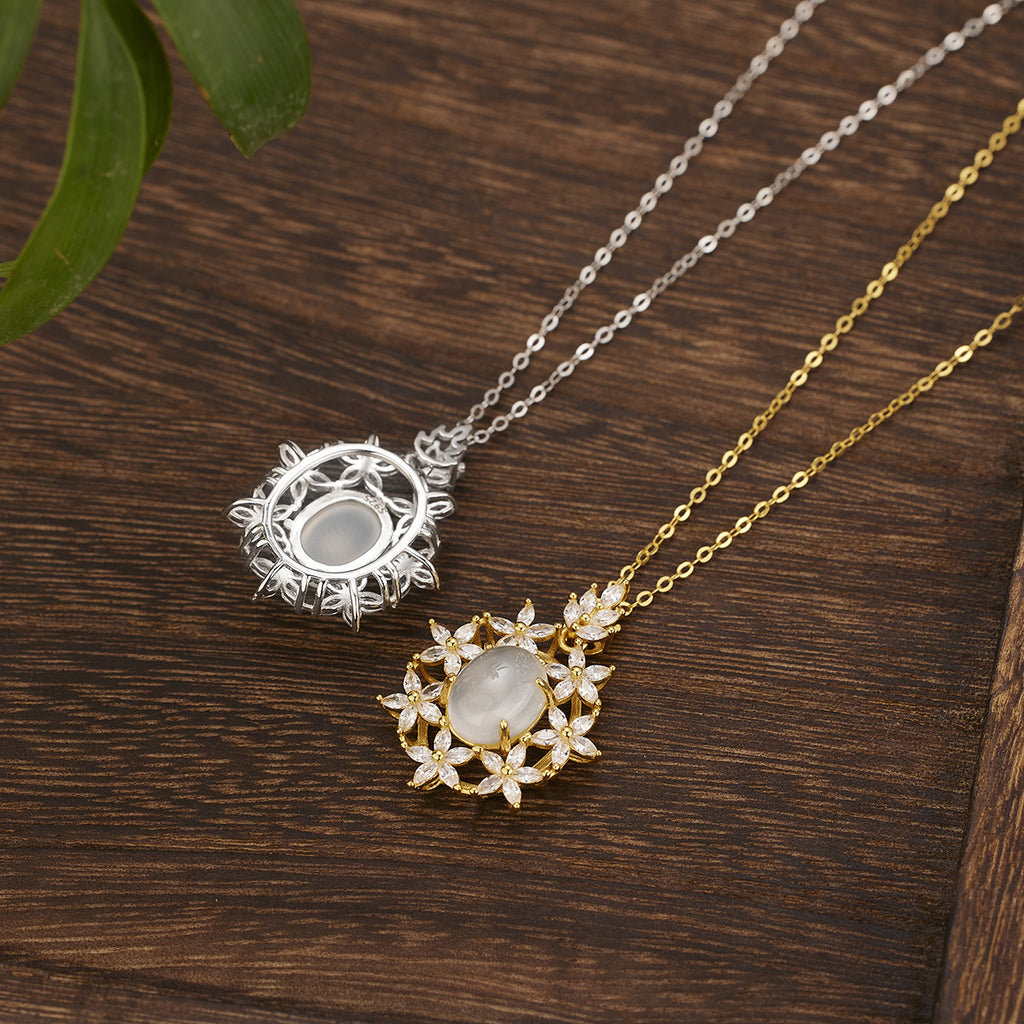 Damen edle Halskette mit kunstvollem Anhänger und filigranen Verzierungen Shop Nory
