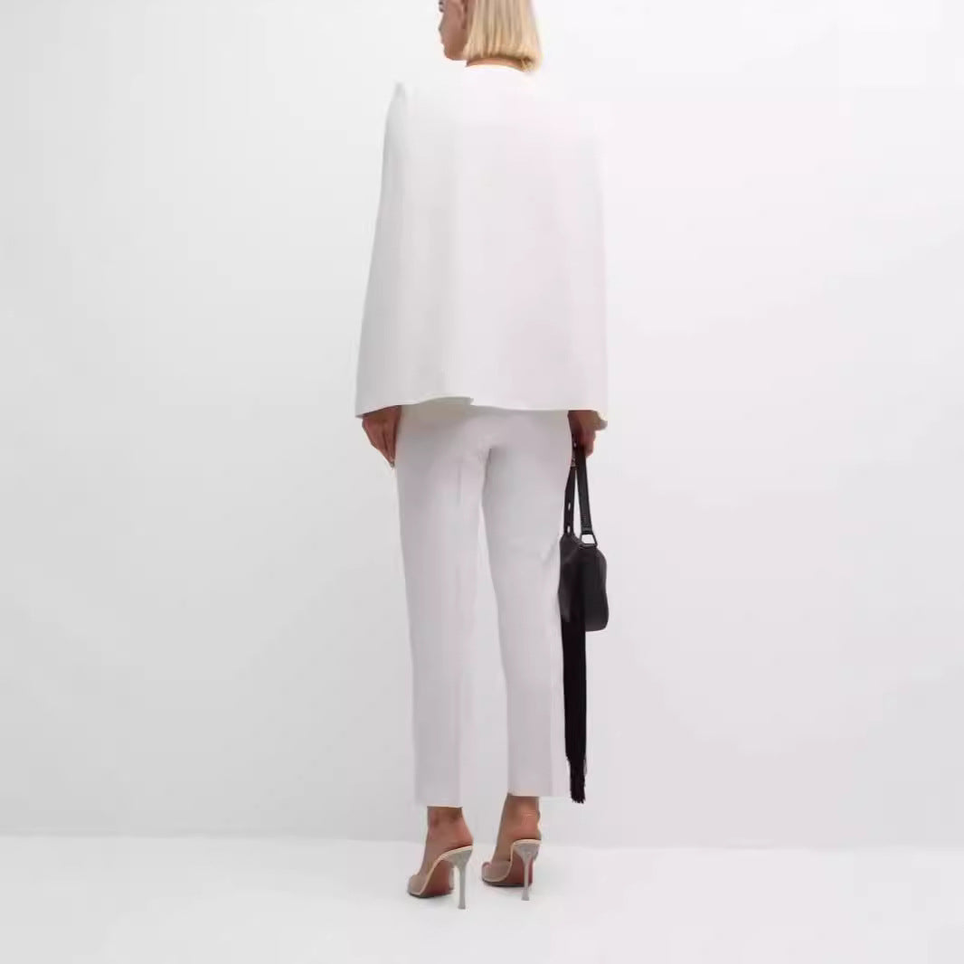 Damen Elegantes Cape‑Blazer‑Set mit offenem Ärmelschlitz und schmaler Anzughose Shop Nory