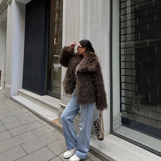 Damen Kurzjacke aus langflorigem Kunstpelz mit extra breitem Schalkragen Shop Nory