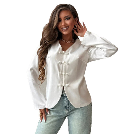 Damen Bluse mit V-Ausschnitt, chinesischen Kordelverschlüssen und leicht taillierter Silhouette Shop Nory