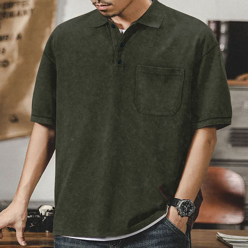 Herren nan locker geschnittenes Baumwoll-Poloshirt mit aufgesetzter Brusttasche und kurzer Knopfleiste