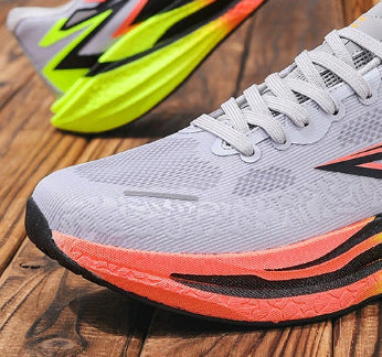 Damen Hochleistungs-Laufschuhe mit atmungsaktiver Oberflächenstruktur und reaktionsfreudiger Dämpfung
