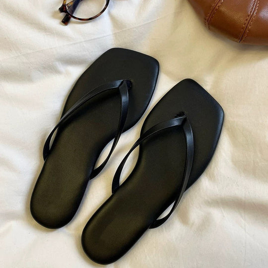 Damen Zehentrenner-Sandalen mit geschwungenem Fußbett und eleganter Riemenkonstruktion