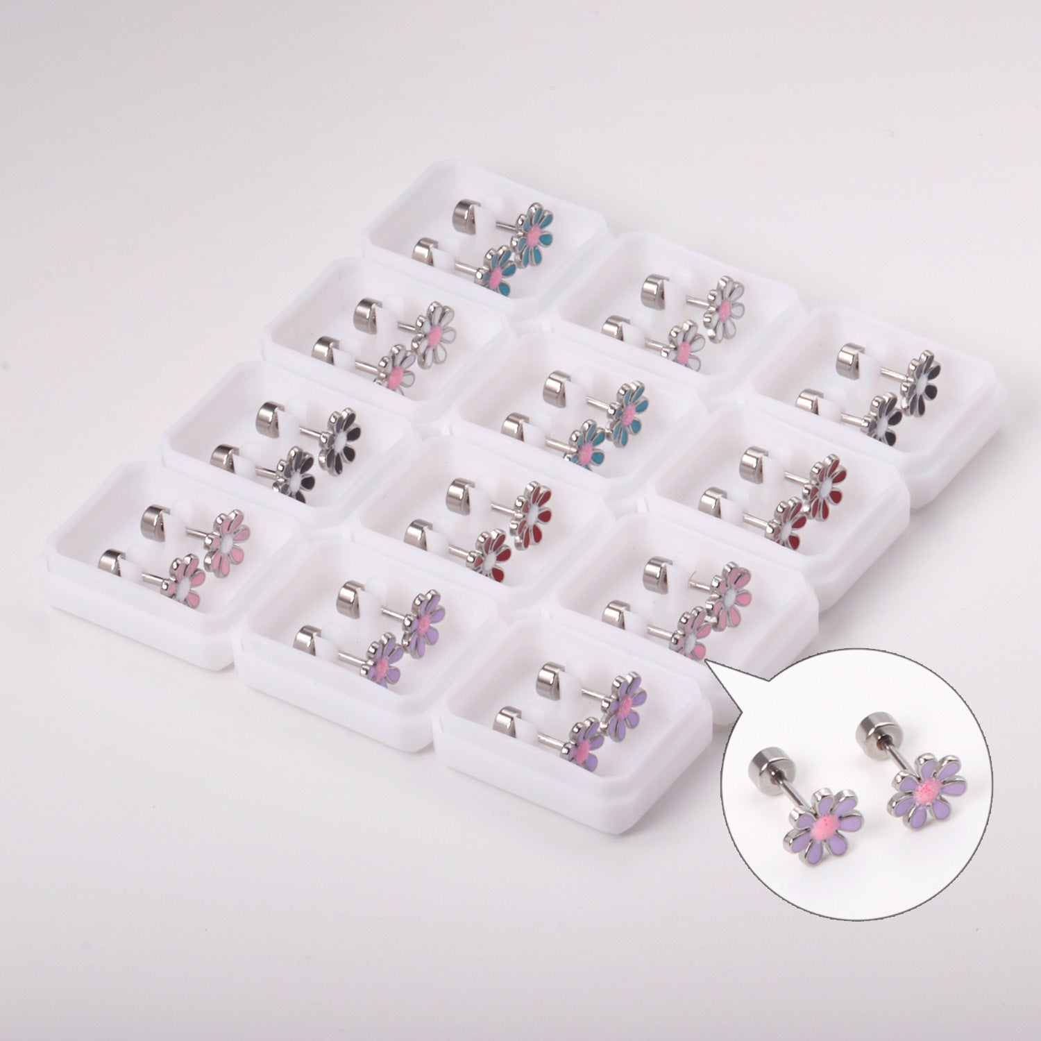 Damen Ohrstecker im floralen Design mit bunten Akzenten Shop Nory