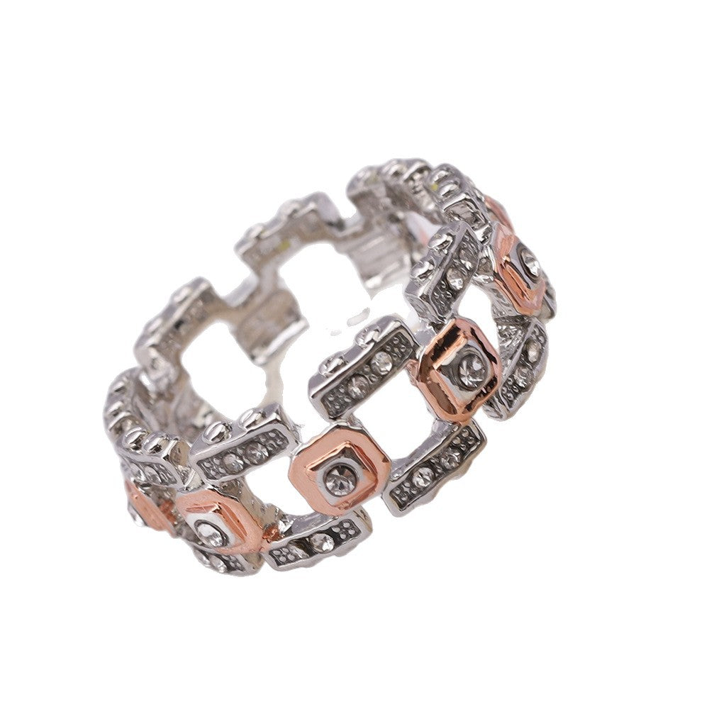 Damen Ring im modernen, geometrischen Design mit funkelnden Zirkonia Shop Nory