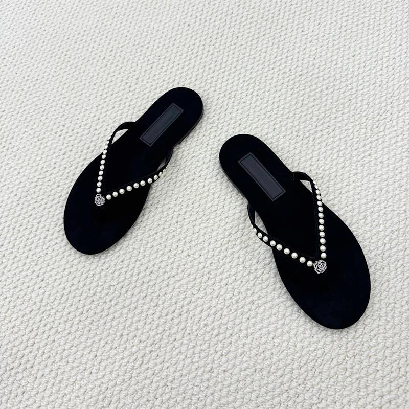 Damen Zehentrenner-Sandalen mit dekorativem Perlenschmuck und komfortablem Fußbett Shopnory