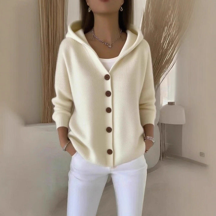Damen Kapuzenstrickjacke mit Praktischen Knopfdetails und Lässigem Schnitt