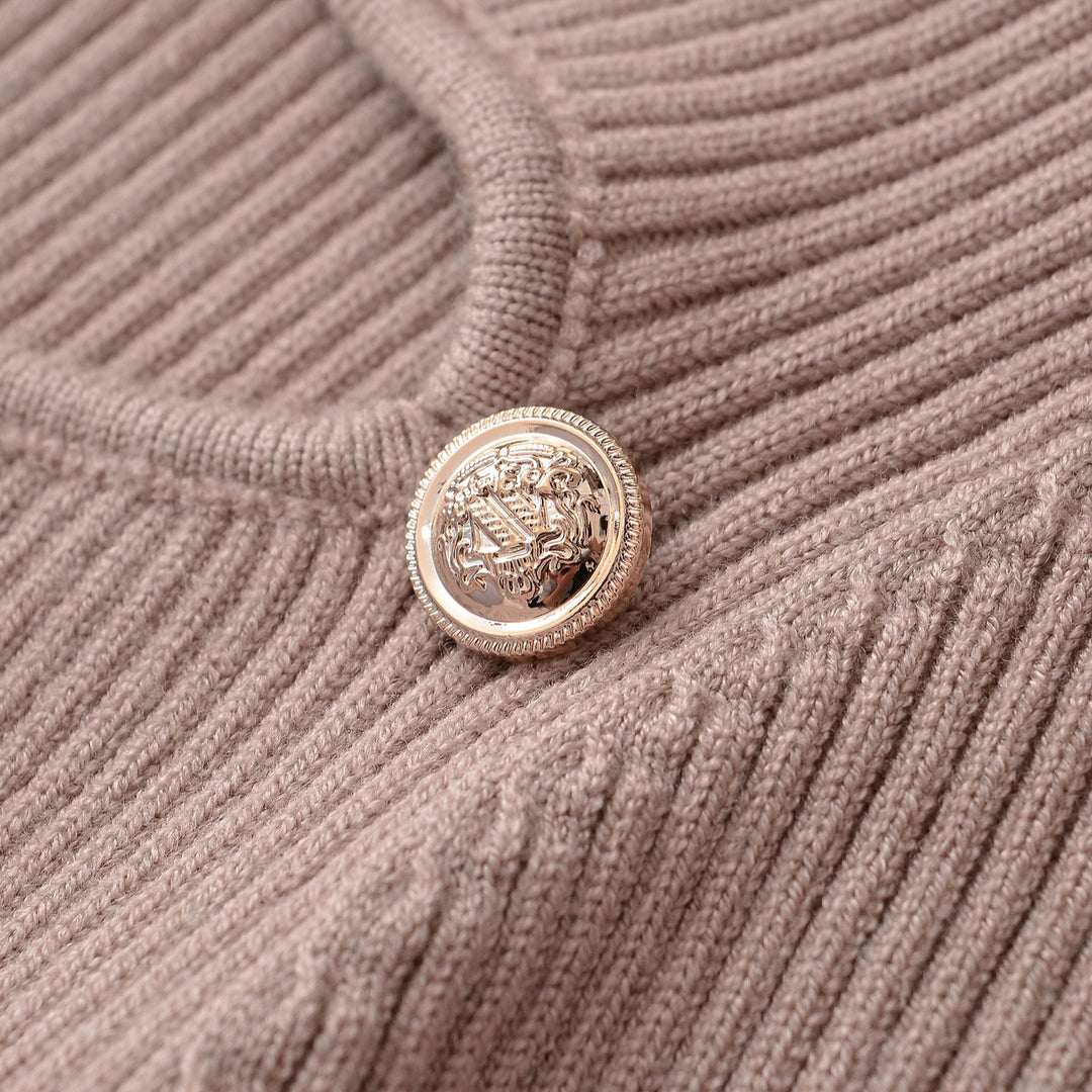Damen Gerippter Stretch-Feinstrickpullover mit Brust-Cut-Out und Zierknöpfen Shop Nory
