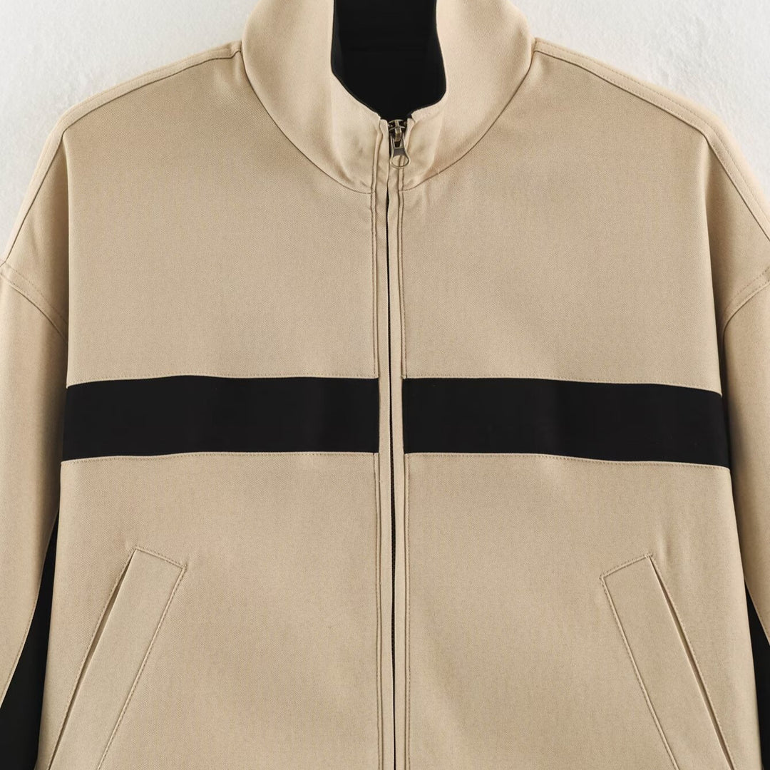 Damen Cropped Trackjacke mit Stehkragen, Reißverschluss und seitlichen Kontraststreifen Shop Nory