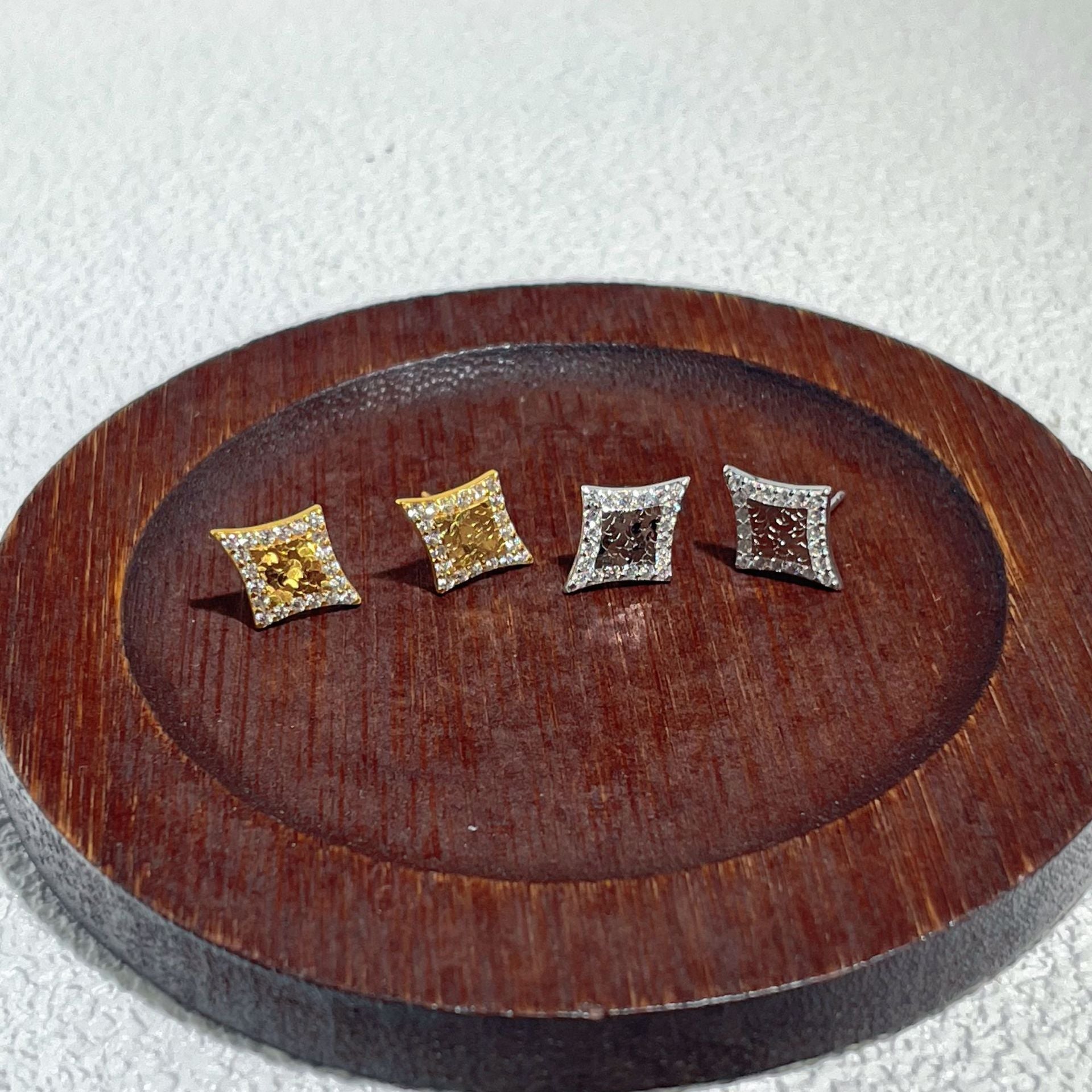 Damen Funkelnde Diamantohrringe im eleganten Rauten-Design Shop Nory