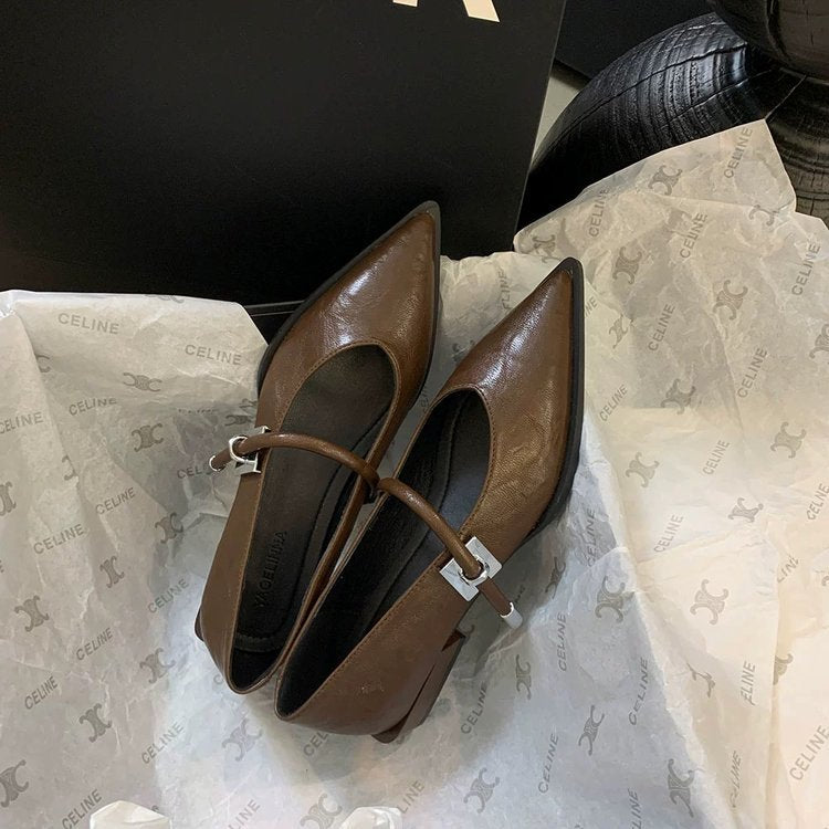 Damen elegante Ballerinas mit zeitgemäßem Riemchen und spitzem Design
