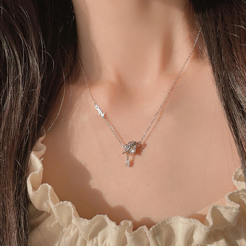 Damen Halskette mit Herzanhänger und funkelnden Kristallen Shop Nory