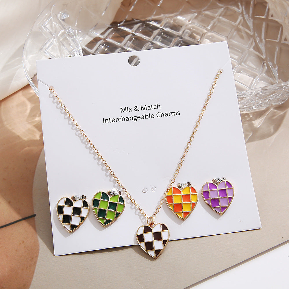 Damen Halskette mit wechselbaren Herz-Anhängern Shop Nory