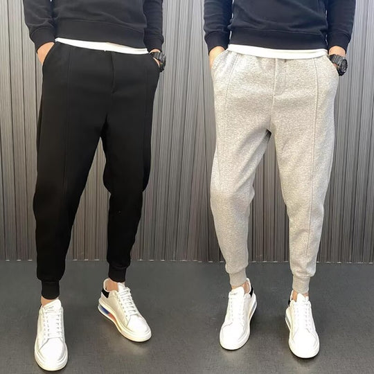 Herren Jogginghose mit tailliertem Tapered‑Schnitt, Bügelfalte und elastischen Bündchen Shop Nory