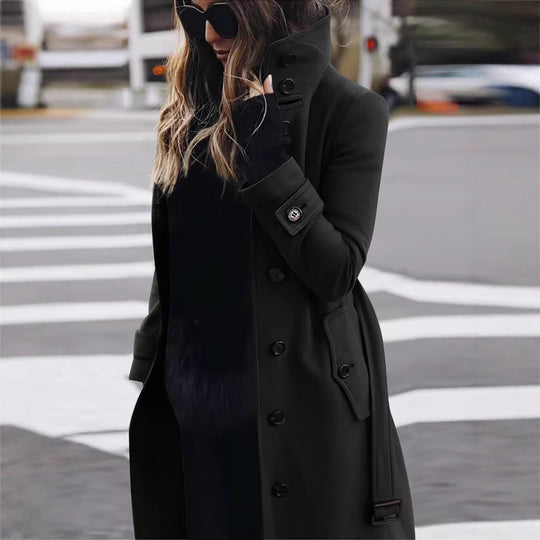 Damen Langschnittiger Trenchcoat mit überhöhtem Stehkragen, Knopfblende und Taillengürteloptik Shop Nory