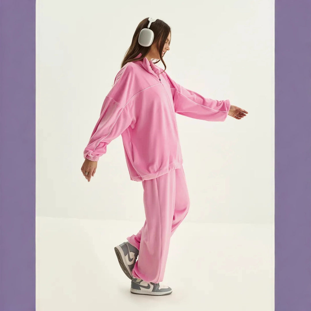 Damen Palazzo-Lounge-Set aus seidig-weichem Nicki mit hoher Kragenblende, Oversize-Passform und elastischer Bundhose Shop Nory