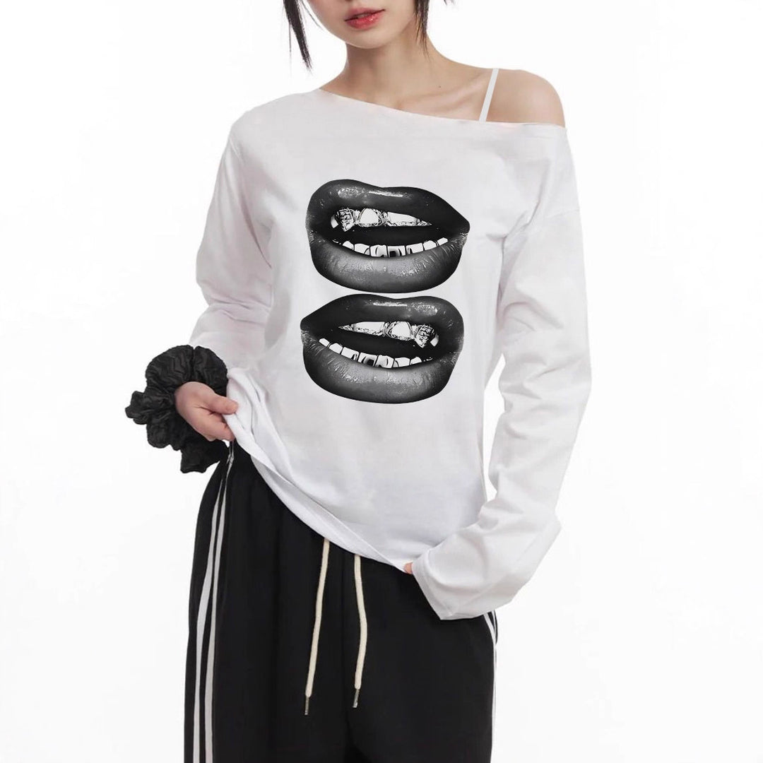 Damen nan asymmetrisches Off-Shoulder Langarmshirt mit doppeltem Lippenprint, relaxed Oversize-Schnitt und weichem Baumwollmix Shop Nory