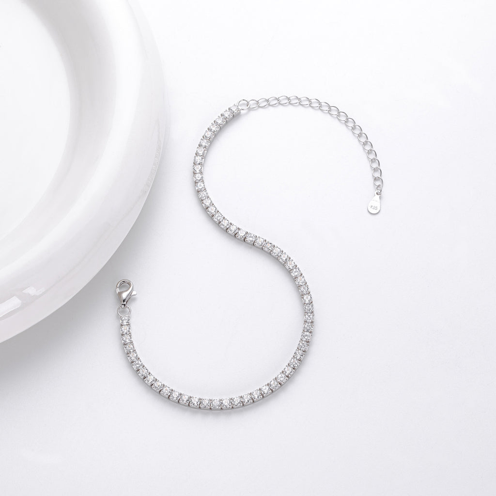 Damen Armband mit funkelnden Zirkonsteinen und edlem 925 Sterling Silber Shop Nory