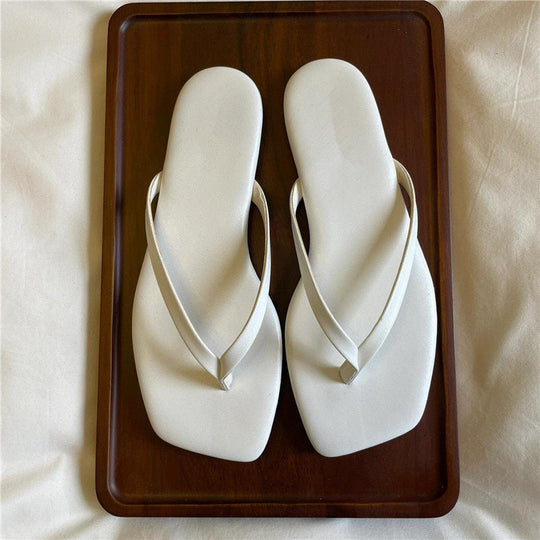 Damen Zehentrenner-Sandalen mit geschwungenem Fußbett und eleganter Riemenkonstruktion