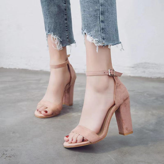 Damen elegante High Heel Sandalen mit breitem Riemen und Blockabsatz