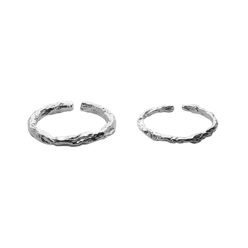 Damen eleganter und einzigartiger Ring mit schlangenartigen Details Shop Nory
