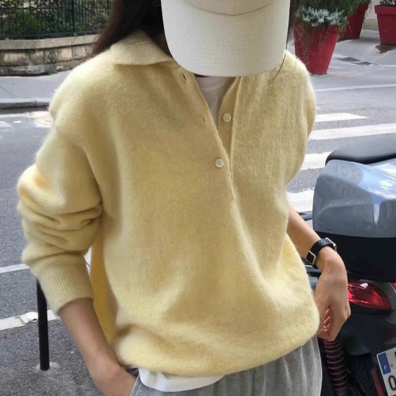 Damen Weicher Kapuzenpullover im Mohair‑Look mit tiefem V‑Ausschnitt und halber Knopfleiste Shop Nory