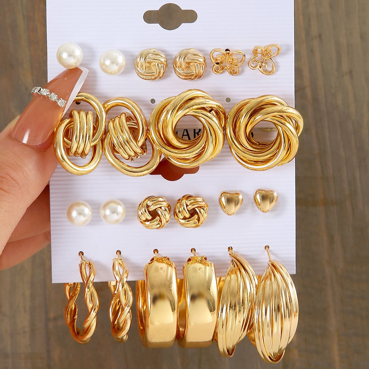 Damen Ohrstecker Set mit modernen, stilvollen Designs Shop Nory