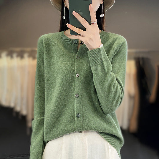 Damen Kurzgeschnittener Cardigan in Mohair‑Optik mit Rundhalsausschnitt und Perlmuttknöpfen Shop Nory