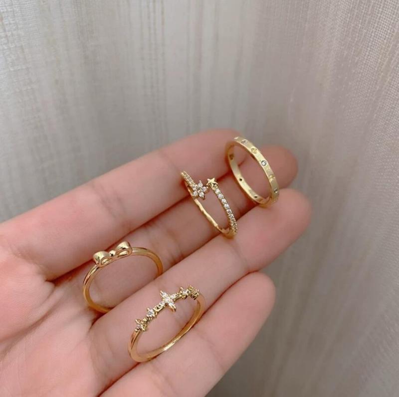 Damen Ring-Kollektion mit verschiedenen Designs und stilvollen Oberflächen Shop Nory