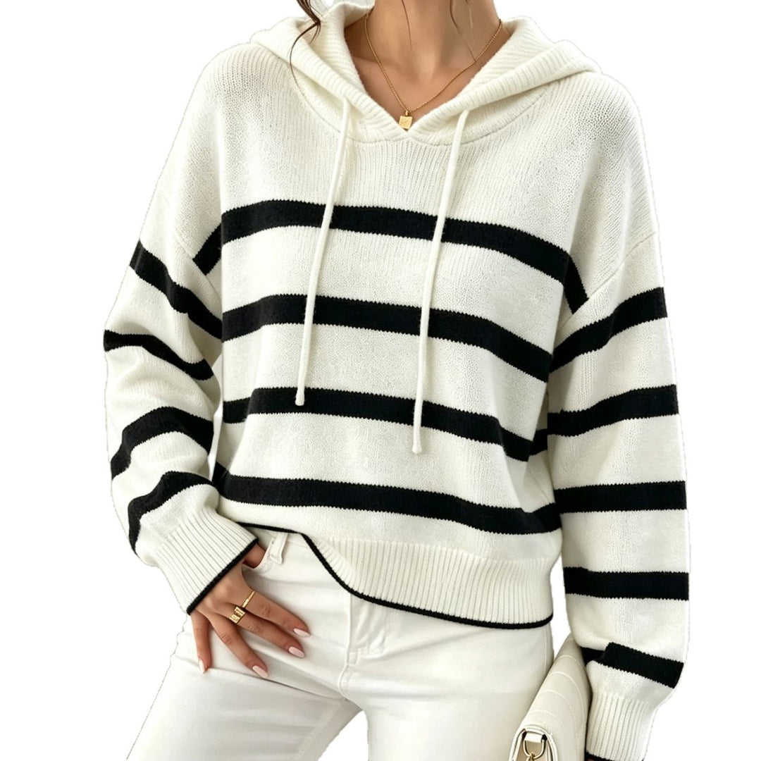 Damen Kapuzen-Strickpullover im Maritim-Look mit geripptem Saum und relaxed Fit Shop Nory