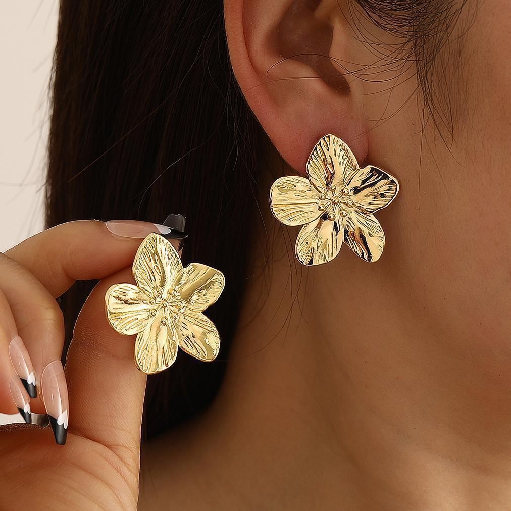 Damen Ohrringe im eleganten floralen Design Shop Nory