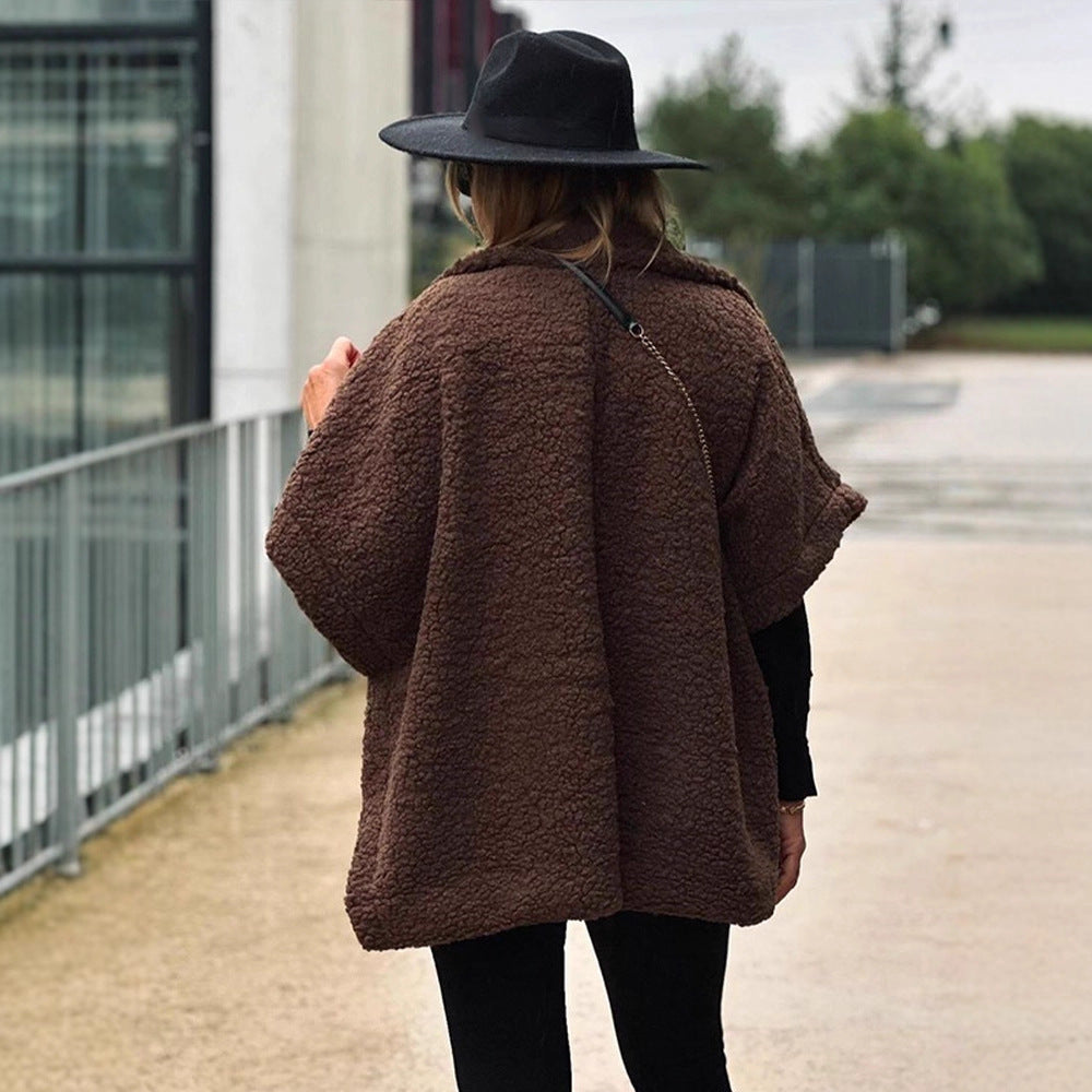 Damen Kurzes Teddy-Cape mit Reverskragen und verdeckter Knopfleiste Shop Nory
