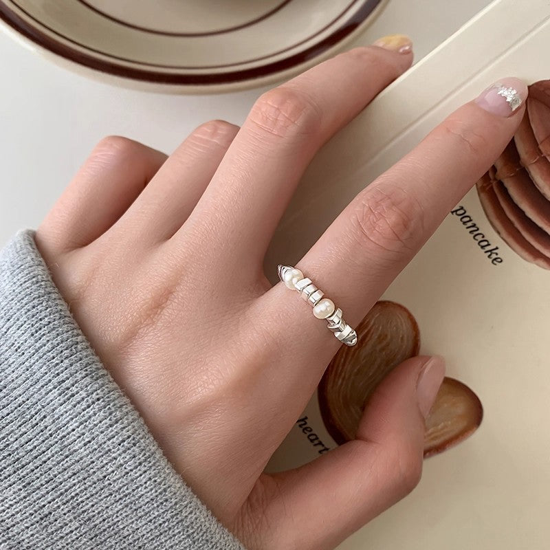 Damen eleganter und zierlicher Ring mit Perlenakzenten Shop Nory