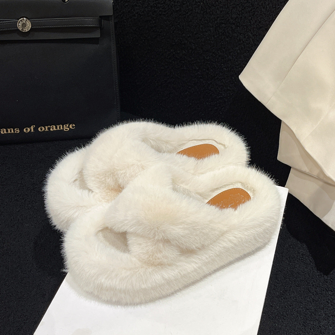 Damen Flauschige Fleece-Pantoletten mit weichem Innenfutter und modernem Design