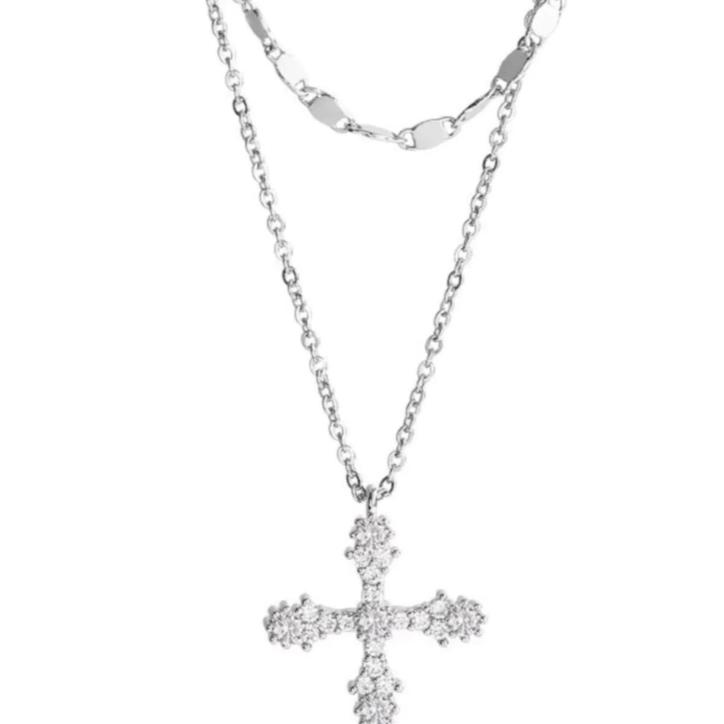 Damen Halskette mit funkelndem Kreuz-Anhänger und stilvollem Design Shop Nory