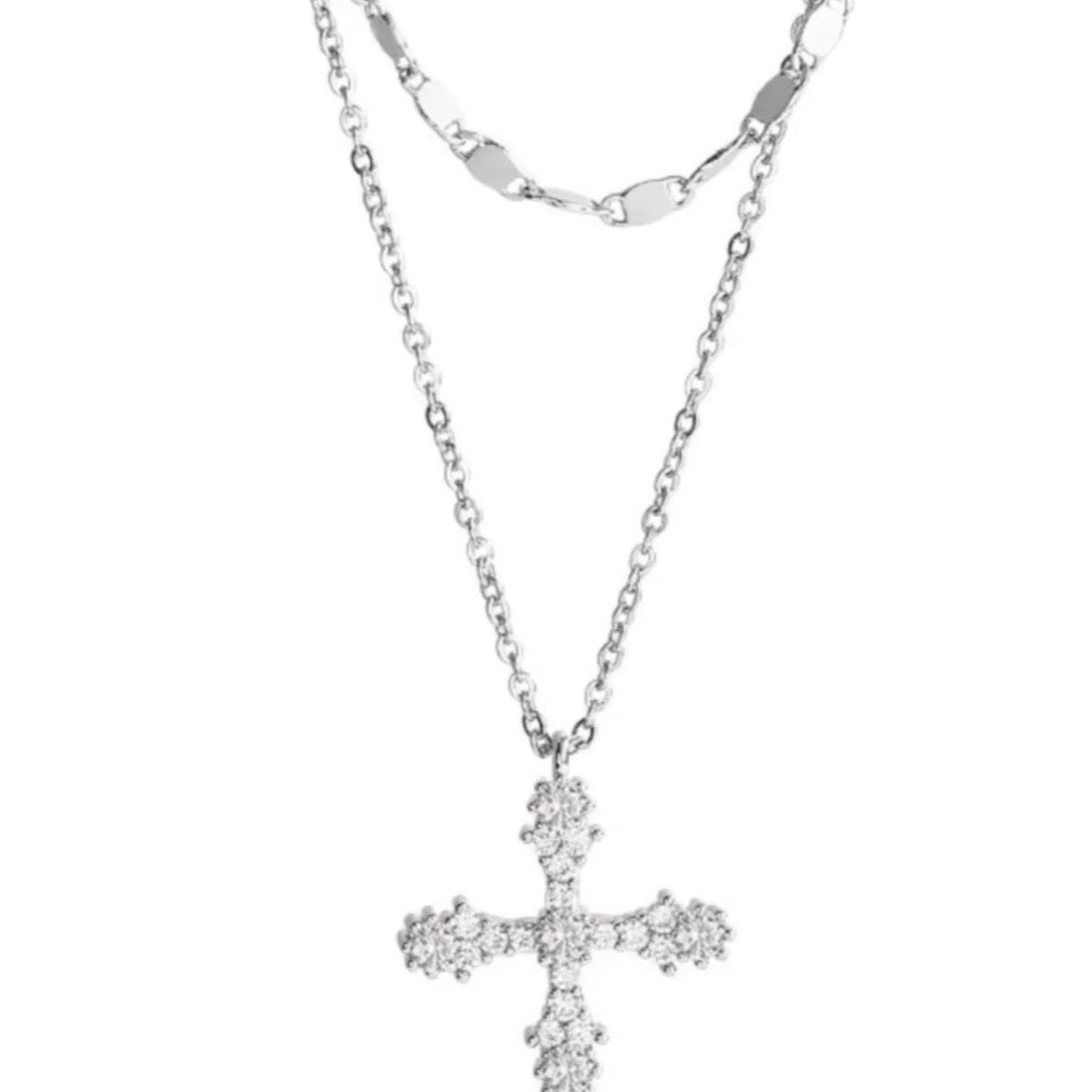 Damen Halskette mit funkelndem Kreuz-Anhänger und stilvollem Design Shop Nory