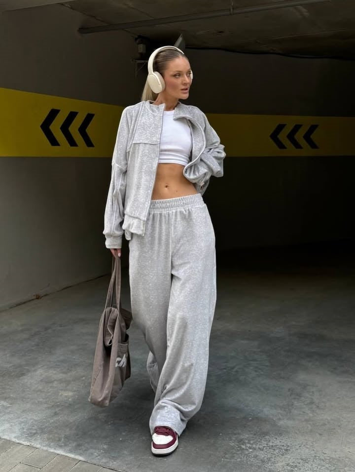 Damen Relaxed-Fleece-Set mit halblanger Zipjacke und extraweiter High-Waist Jogginghose Shop Nory