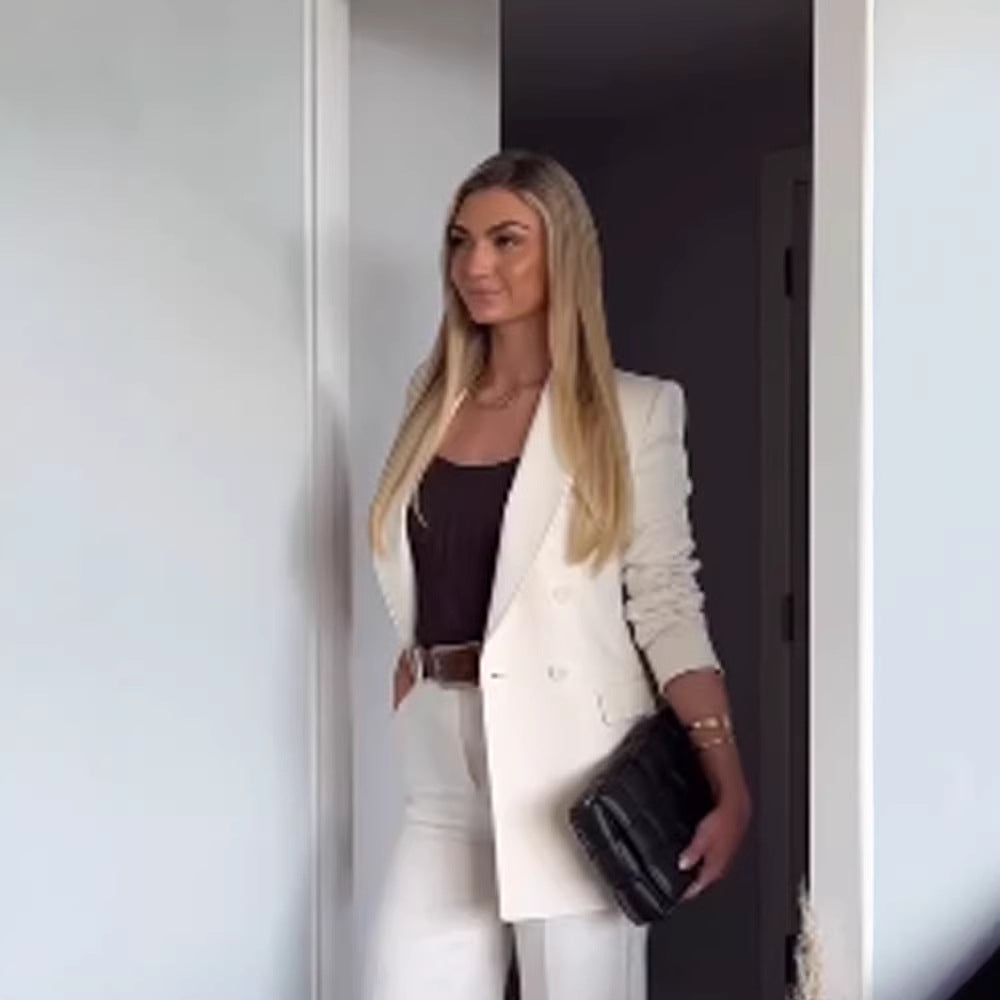 Damen Figurnaher Doppelreihiger Longblazer mit leichtem Schulterpolster und cleanem Revers Shop Nory