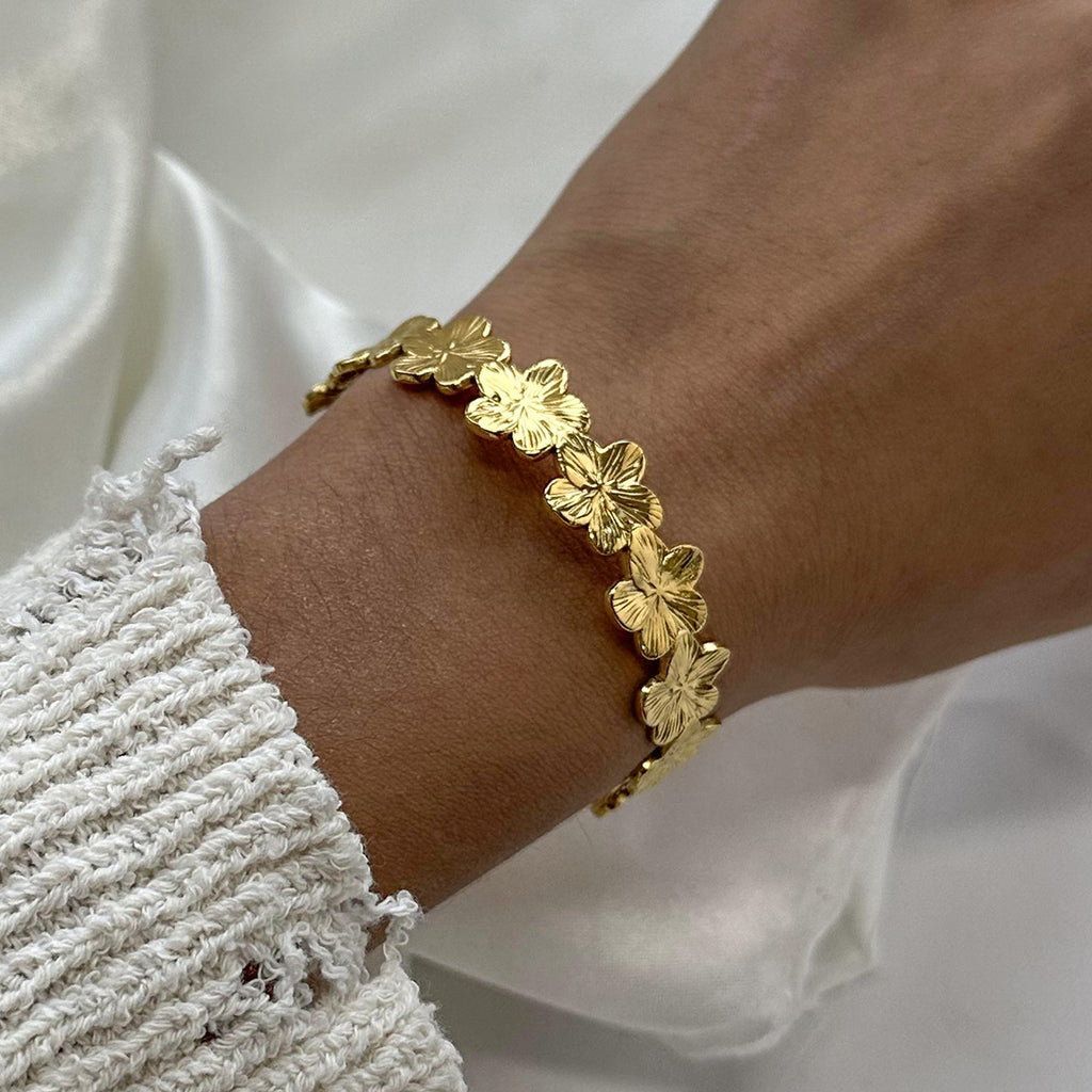 Damen Offenes Armband mit floralem Motiv aus hypoallergenem Edelstahl Shop Nory