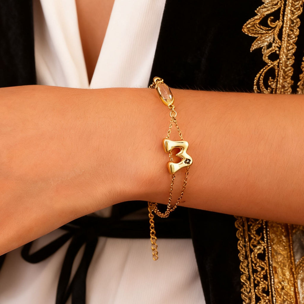 Damen Armbanduhr mit facettiertem Kristall und eleganter Schließe Shop Nory