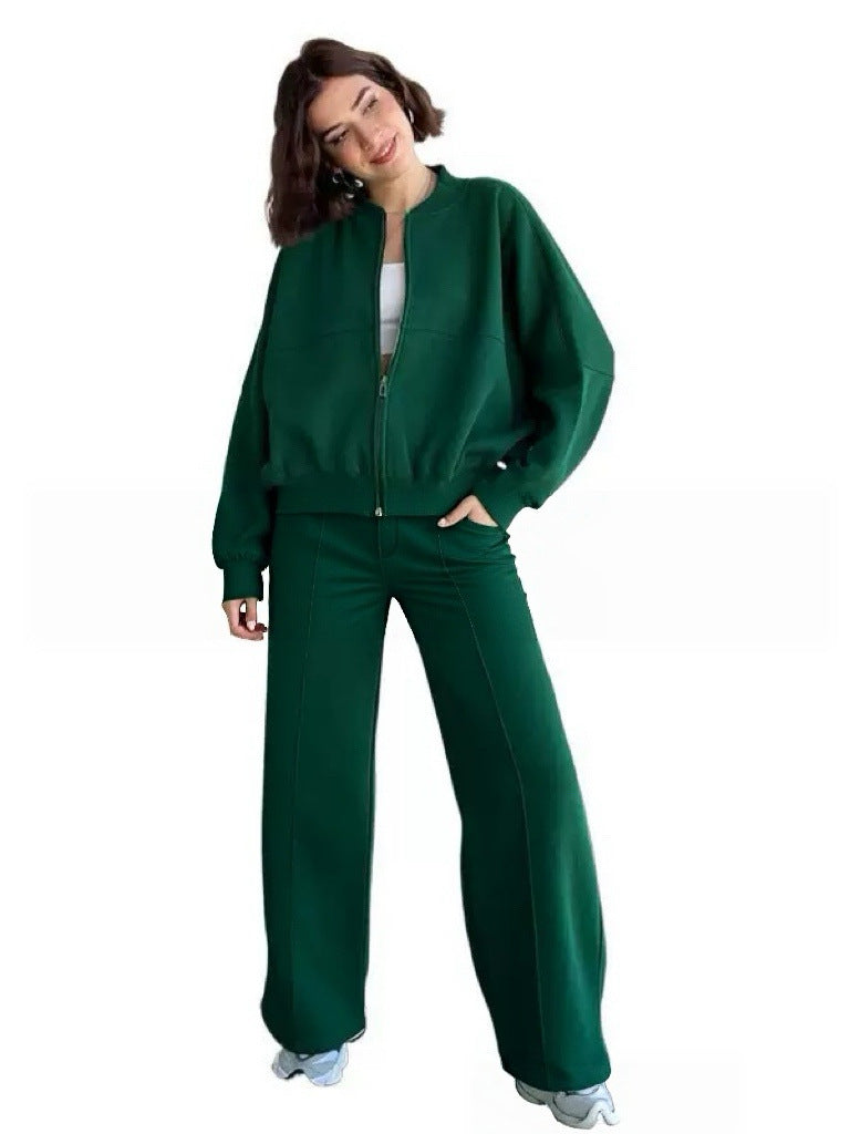 Damen nan kurz geschnittenes Blouson mit Reißverschluss und weiter High-Waist Jogginghose Set Shop Nory