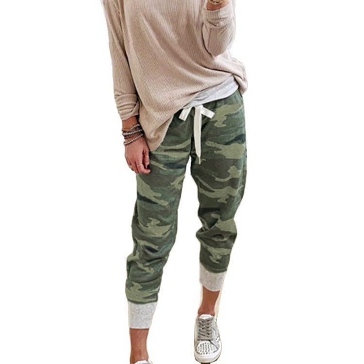Damen Kordelzug-Jogpant im Camouflage-Look mit schmalem Fußbündchen Shop Nory