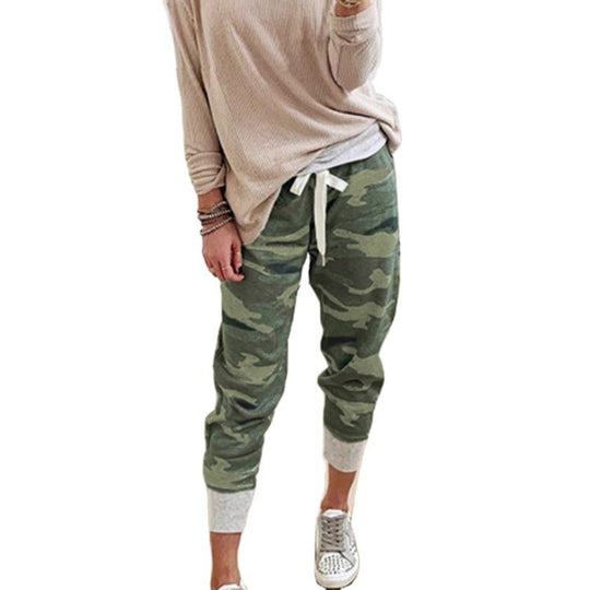 Damen Kordelzug-Jogpant im Camouflage-Look mit schmalem Fußbündchen Shop Nory